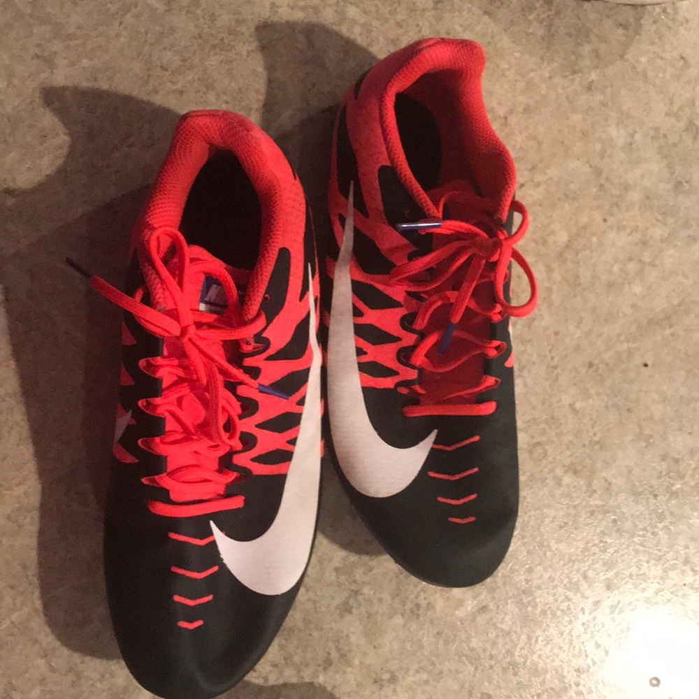 outdoor track and field shoes